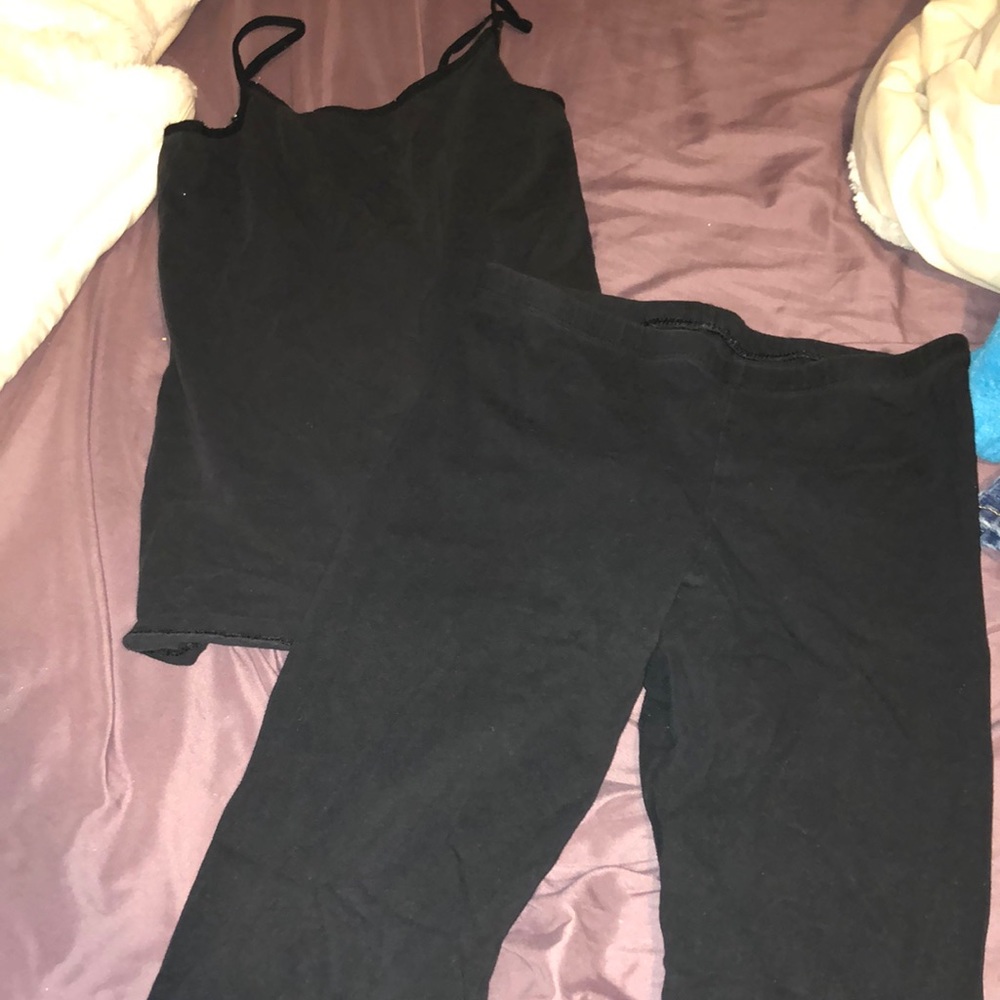 Leggings and tank top